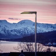 Louis Poulsen Xperi Lantaarnpaal - 3000K 3567lm Nightdim - Montage: 76 mast - Asy2 -Aluminium