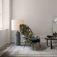 Gubi Gravity XL Low Vloerlamp - Zwart marmer & Canvas wit