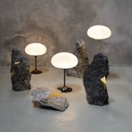 Gubi Stemlite H42 Tafellamp - Zwart rood