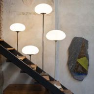 Gubi Stemlite H42 Tafellamp - Zwart rood