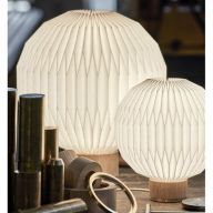 LE KLINT Model 375 - Medium Tafellamp - Papieren kap - Bruin