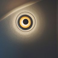Nuura Blossi Wandlamp - Goud - Opaal