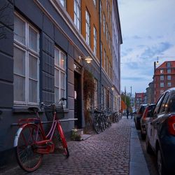 Louis Poulsen Albertslund Wall Short Wandlamp - Deels Mat glas - Wit