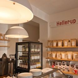 Louis Poulsen AJ Royal 370 V2 2700K Phase dimming Hanglamp - Zwart