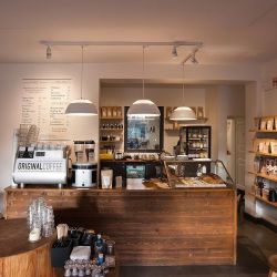 Louis Poulsen AJ Royal 370 V2 3000K Dali Hanglamp - Zwart