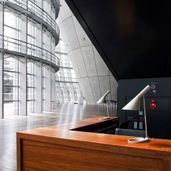 Louis Poulsen AJ Mini Table Tafellamp - Lichtgrijs