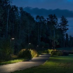 Louis Poulsen Toldbod Post 290 Lantaarnpaal - 48 - 3000K Nightdim - Zwart