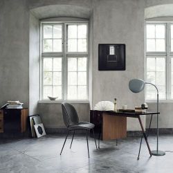 Gubi Cobra Vloerlamp - Chroom & Mat zwart