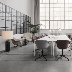 Gubi Gravity XL Low Vloerlamp - Zwart marmer & Wit