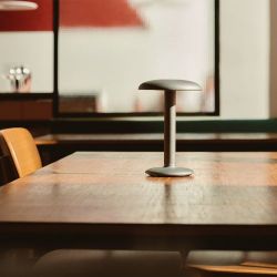 Flos Gustave Tafellamp - Rauw aluminium