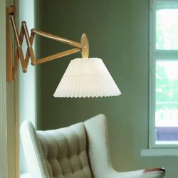 LE KLINT Sax 233-2/21 Wandlamp - Licht eiken met standaard kap - Wit