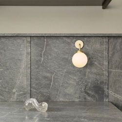 Nuura Apiales Bedrade Wandlamp - Messing - Opaal