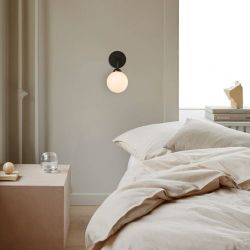 Nuura Apiales Bedrade Wandlamp - Zwart - Opaal