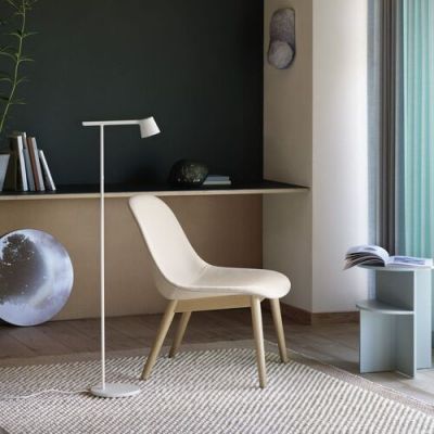 Muuto Tip Floor Vloerlamp - Zwart