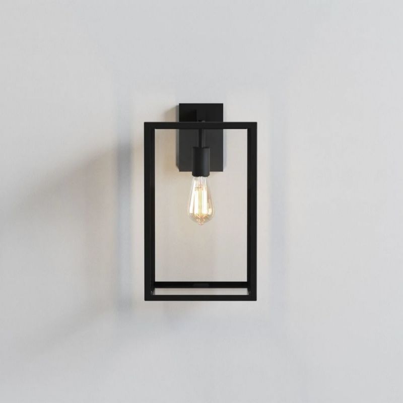 Accommodatie versterking Onaangenaam Astro Lighting Box Lantern 450 Buiten Wandlamp - Zwart - online kopen |  Light Matters