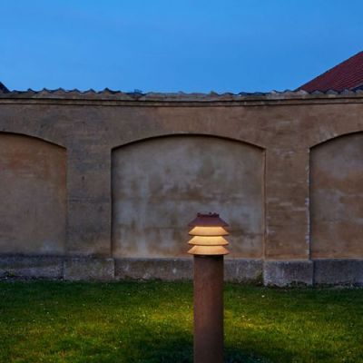 Louis Poulsen Bysted Vloerlamp - 3000K Voetplaat Dali - Bruin