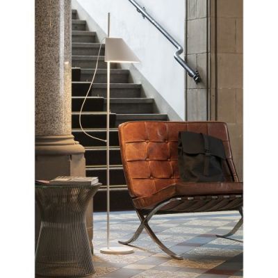 Louis Poulsen Yuh Vloerlamp - 2700K - Wit/messing