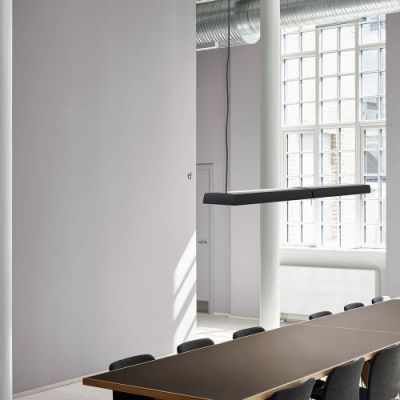 Louis Poulsen Slim Box Suspended Single Hanglamp - Kelvin instelbaar 3059lm Wireless Bluetooth - Micro Prismatic - Wit