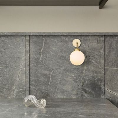 Nuura Apiales Bedrade Wandlamp - Messing - Opaal