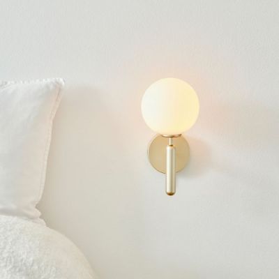 Nuura Miira Wandlamp - Messing - Opaal